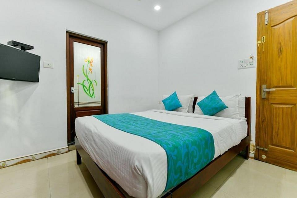 Malabar Plaza Inn Kochi Kültér fotó